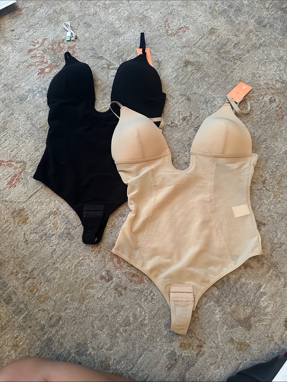 Feelingirl Women’s Seamless Shaping Bodysuit with Built-In Cups — Black & Nude